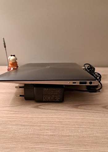 ASUS ZENBOOK 11.6 - Görsel 2