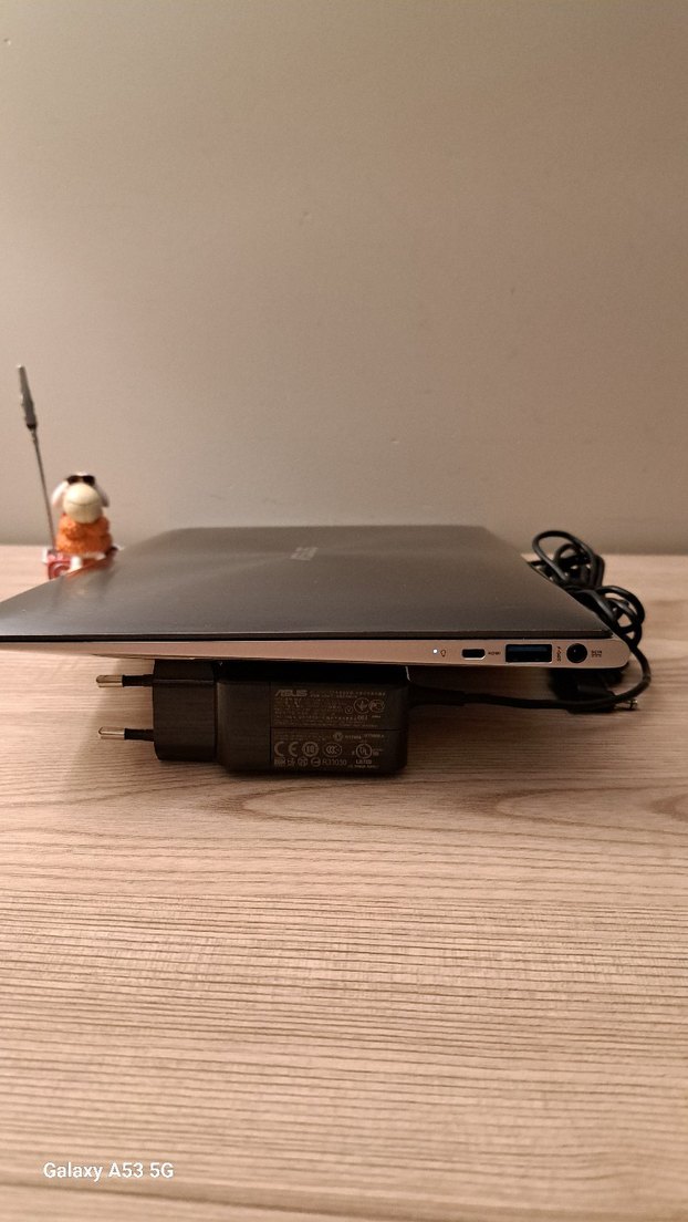 ASUS ZENBOOK 11.6 - Görsel 2