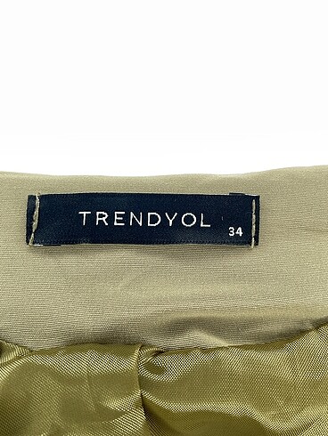 34 Beden yeşil Renk Trendyol & Milla Trenchcoat %70 İndirimli.