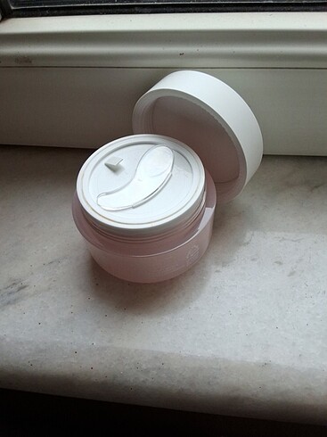 Beden Anua peach 77 niacin enriched cream