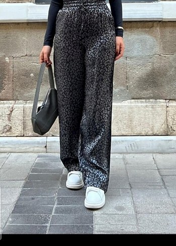 xl Beden gri Renk Gri Yılan Desenli Bol Kesim Kumaş Pantolon