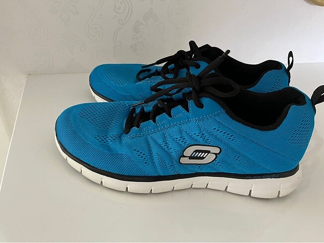 Skechers spor ayakkabı