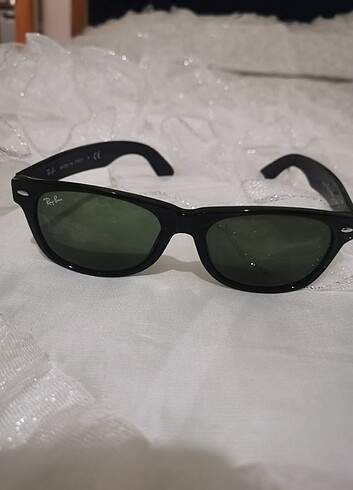 Ray Ban