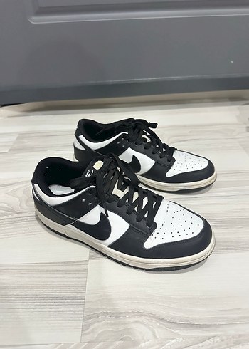 Diğer Siyah Beyaz Bağcıklı Kadın Spor Ayakkabı
