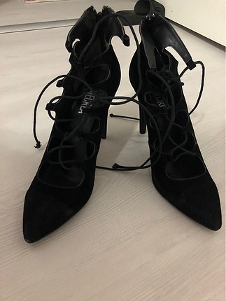Süet stiletto