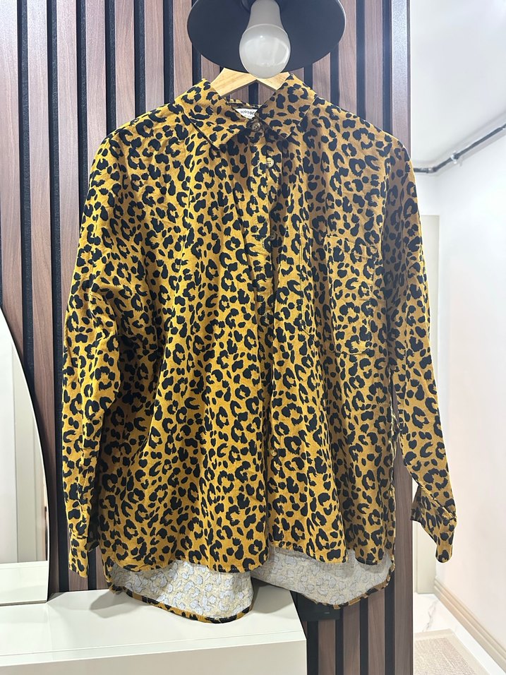 Düğmeli Leopar Desenli Kadın Gömlek - Görsel 4
