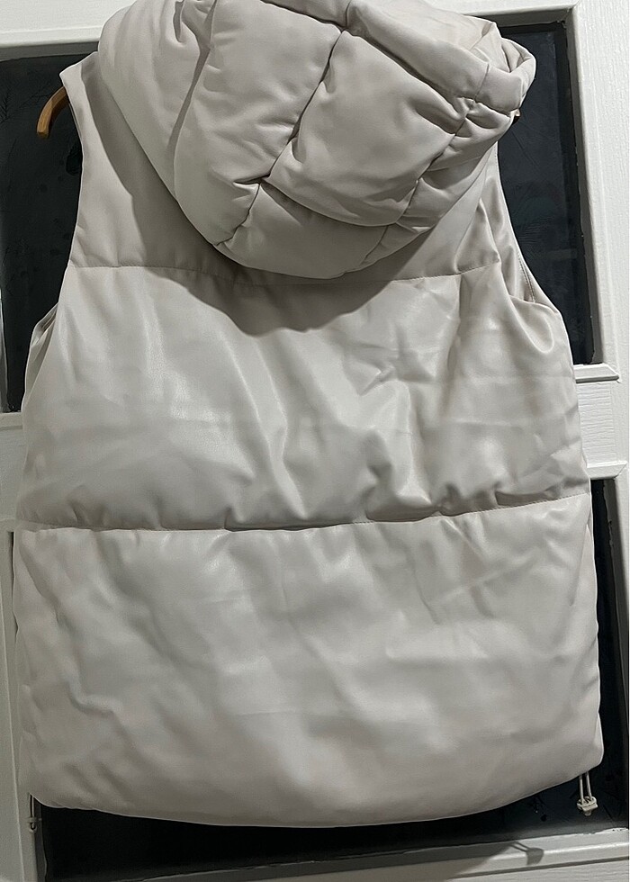 Stradivarius suni deri şişme yelek - Görsel 3