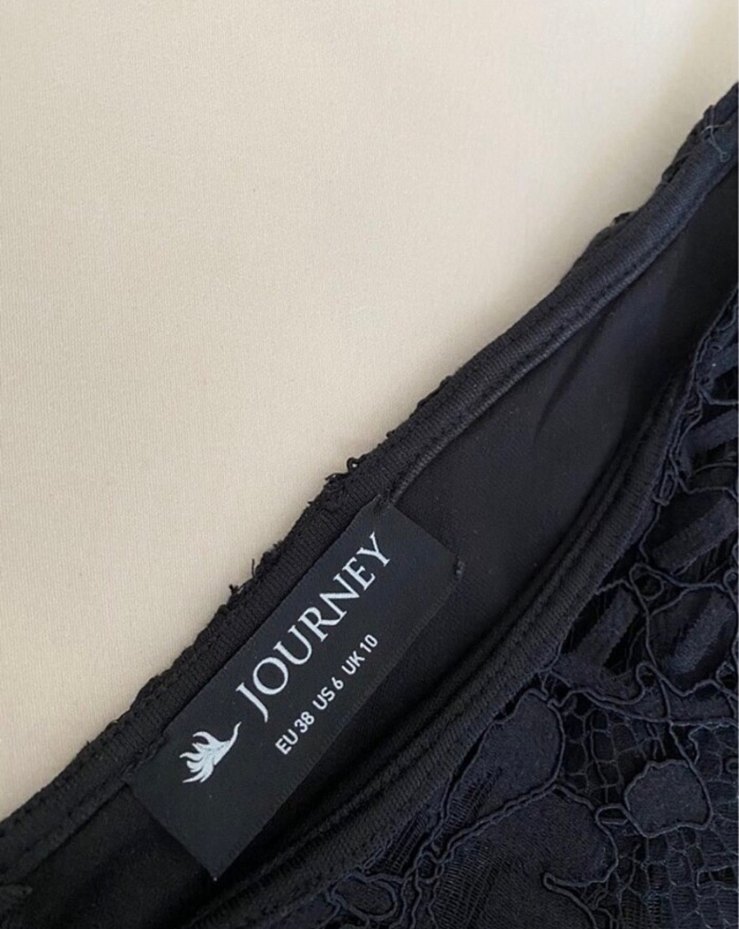 Siyah Dantelli V Yaka Kısa Elbise - Görsel 4