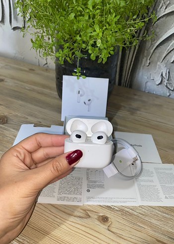 APPLE AİRPODS 3. NESİL