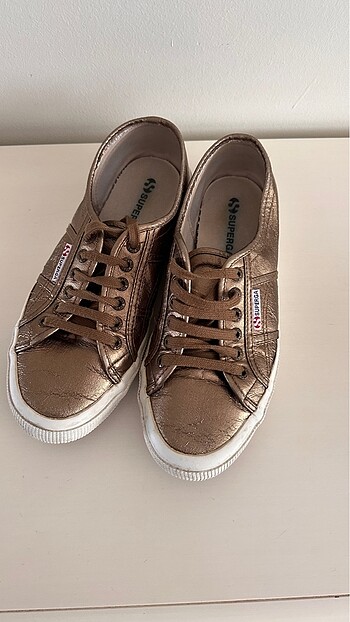 40 Beden Bronz Superga Ayakkabı