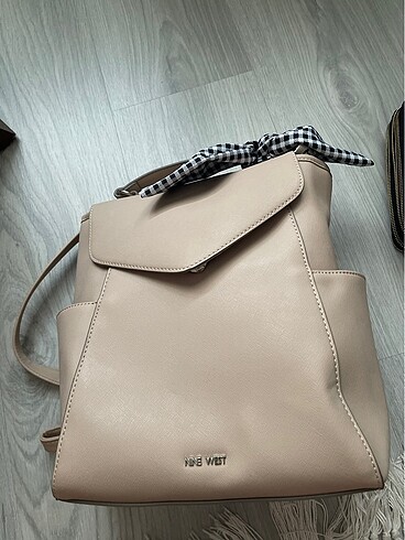  Beden Nine West çanta
