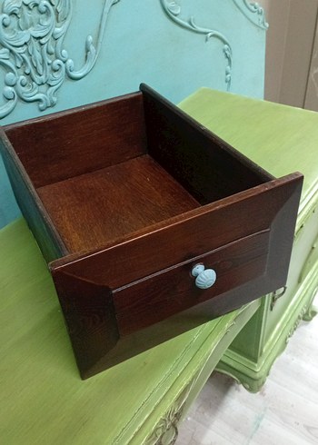 Kahverengi Dekorluk calıma yapabılecegınız masıf çekmece - Görsel 5