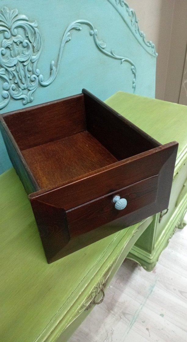 Kahverengi Dekorluk calıma yapabılecegınız masıf çekmece - Görsel 5