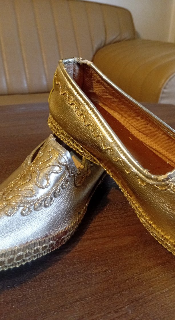 Çocuk Parlak Altın Nakışlı Püsküllü Ayakkabı - Görsel 3