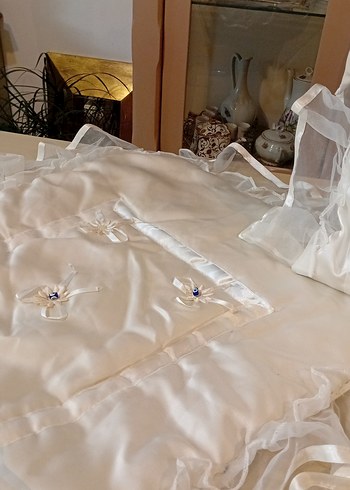 İşlemeli Beyaz Parlak  Bebek Yatak Örtüsü - Görsel 9