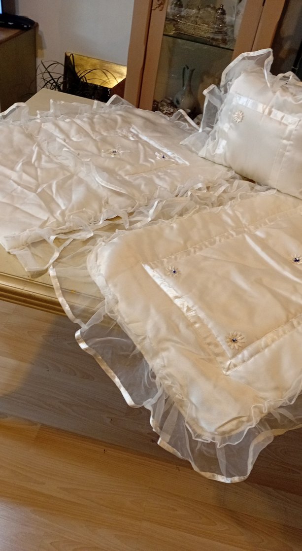 İşlemeli Beyaz Parlak  Bebek Yatak Örtüsü - Görsel 5