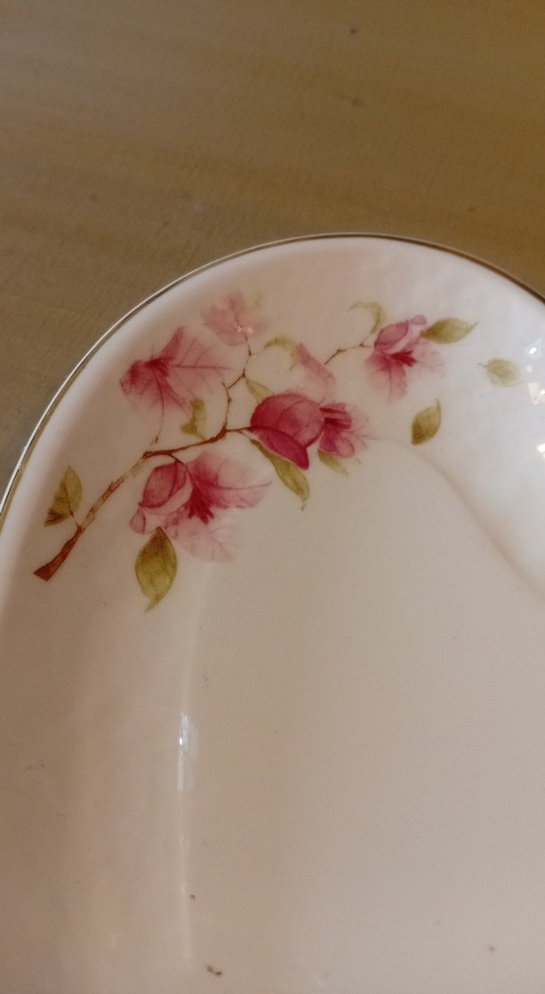 Karaca Pembe Çiçekli Kalp Şekilli Tabak - Görsel 2