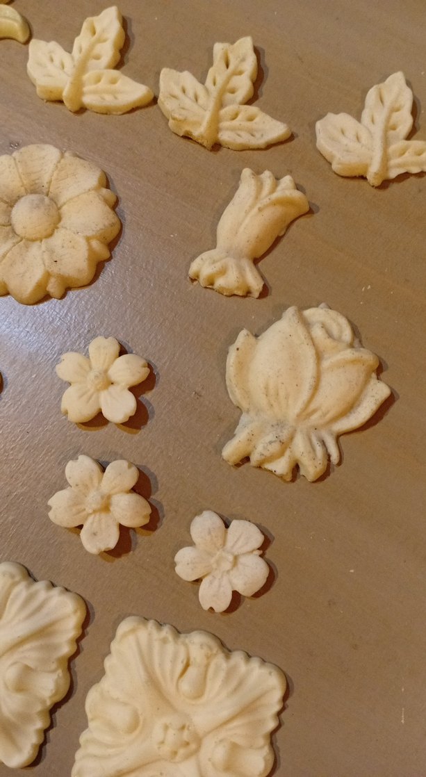 15 Parça Bej Renkli Dekoratif Aplik Seti - Görsel 2