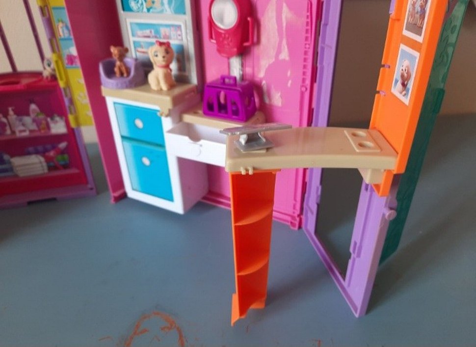 Barbie Veteriner Merkezi  evi Orjinal Pembe Detaylı - Görsel 4