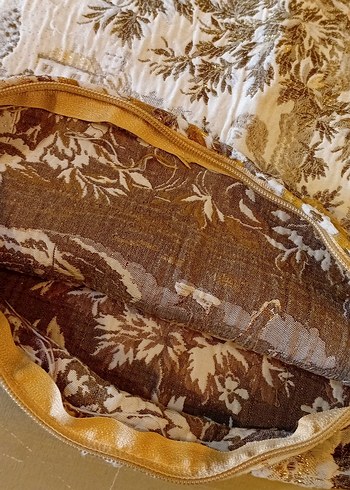 İşlemeli Bej Goblen Kırlent Kılıfı - Görsel 8