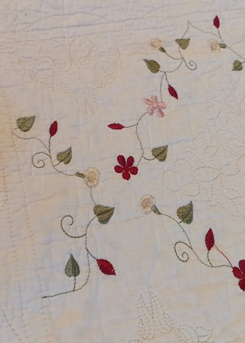 Nakışlı Beyaz Yastık Kırlent Kılıfı - Görsel 4