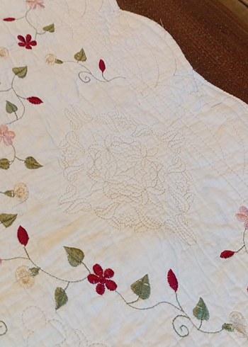 Nakışlı Beyaz Yastık Kırlent Kılıfı - Görsel 6