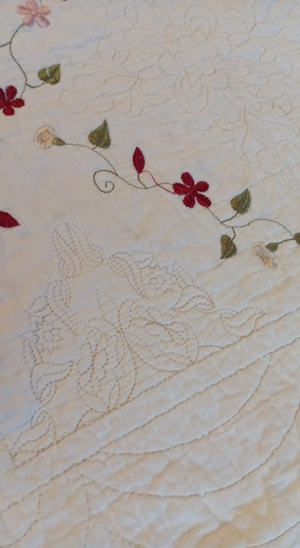 Nakışlı Beyaz Yastık Kırlent Kılıfı - Görsel 2