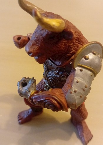 Kahverengi Minotor Aksiyon Figürü - Görsel 3