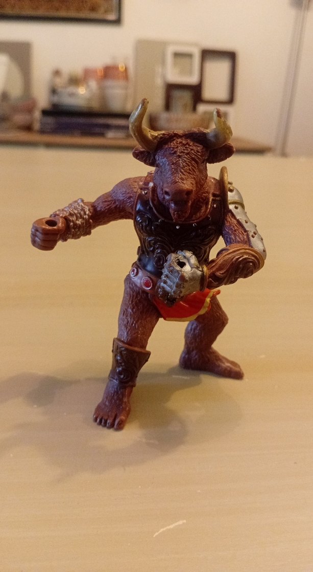 Kahverengi Minotor Aksiyon Figürü - Görsel 2
