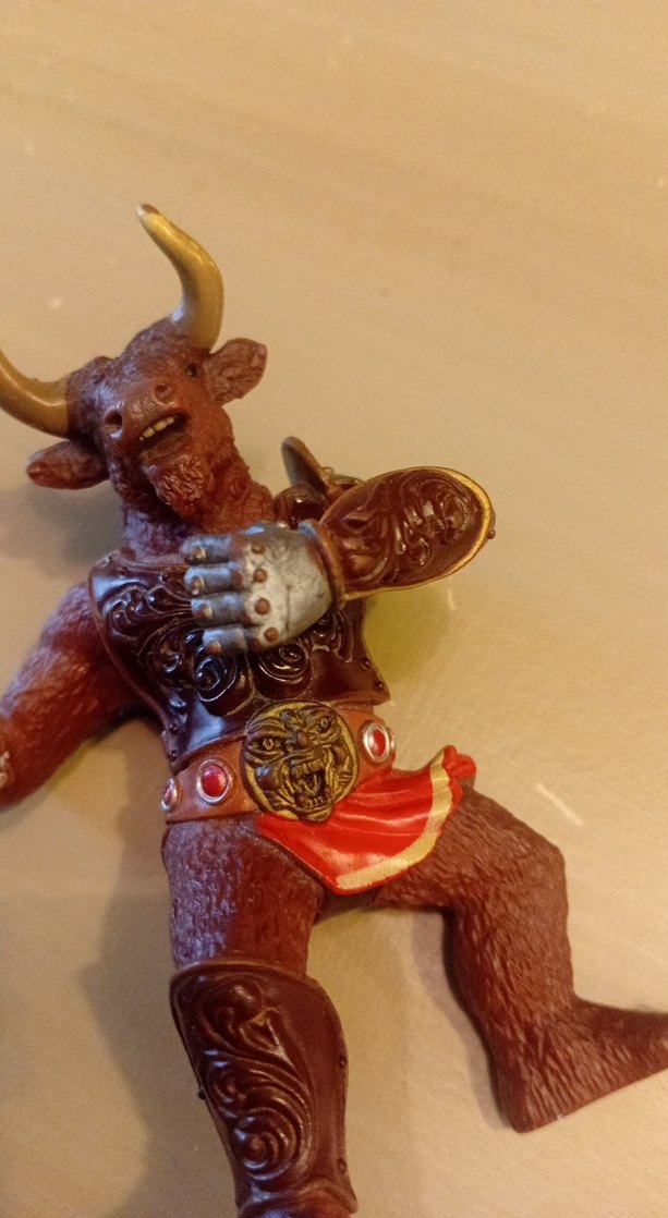 Kahverengi Minotor Aksiyon Figürü - Görsel 4