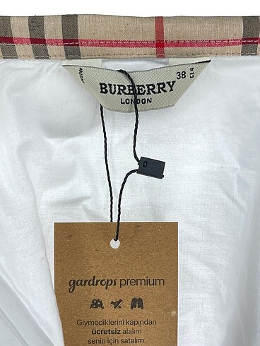 38 Beden beyaz Renk Burberry Gömlek %70 İndirimli.