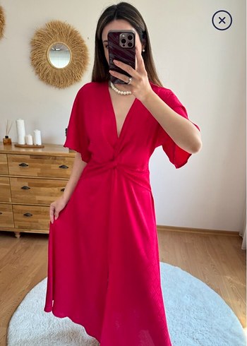 Pembe Drapeli Uzun V Yaka Elbise