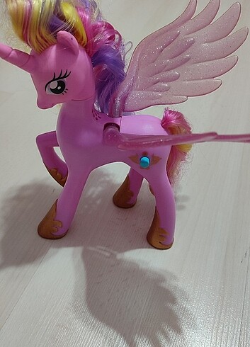 Pony oyuncak figür