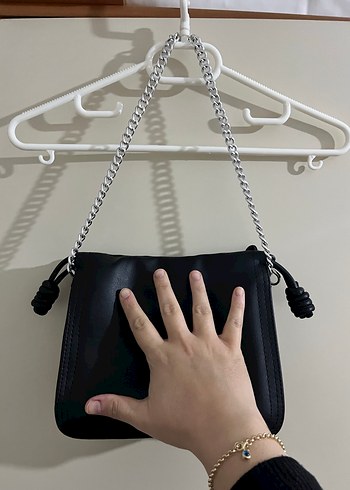 Zincir Detaylı Siyah Deri Kadın Çanta - Görsel 2