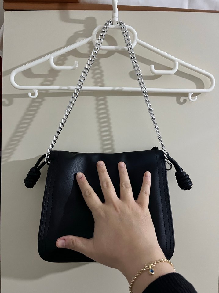 Zincir Detaylı Siyah Deri Kadın Çanta - Görsel 2