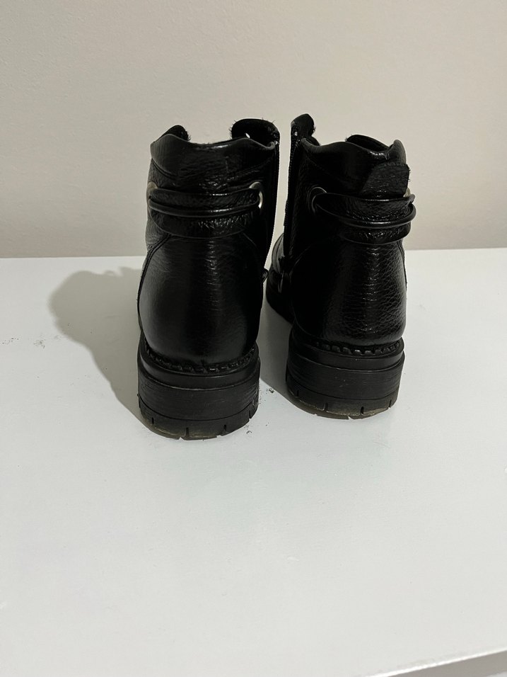 Siyah Deri Goth Kadın Botları - Görsel 4