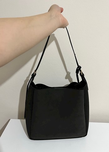 Siyah Deri Tokalı Minimalist Kadın Çanta - Görsel 2