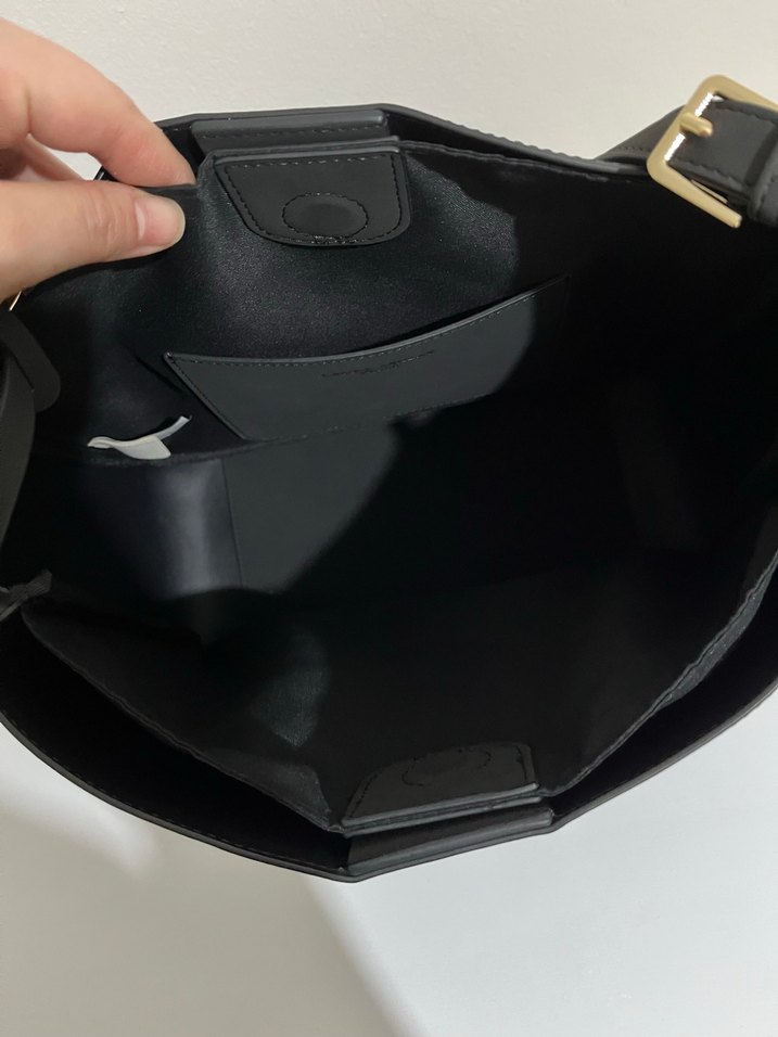 Siyah Deri Tokalı Minimalist Kadın Çanta - Görsel 5