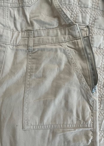 Düğmeli Bej Kadın Şort Tulum - Görsel 3