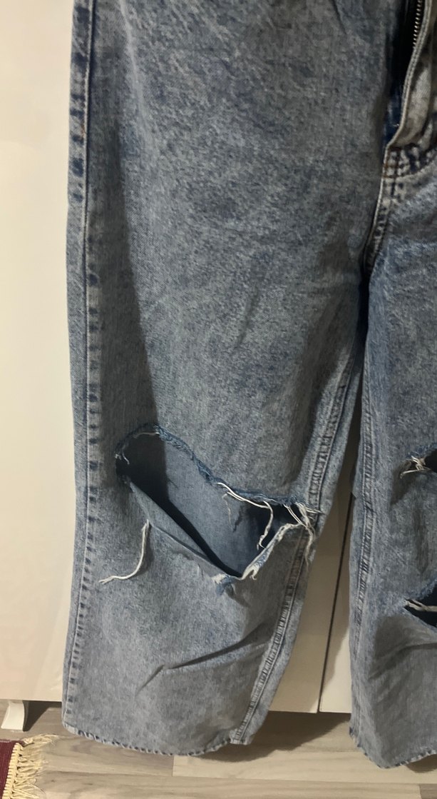 Kadın Gri Mavi Bol Kesim yırtık Kot Pantolon - Görsel 3