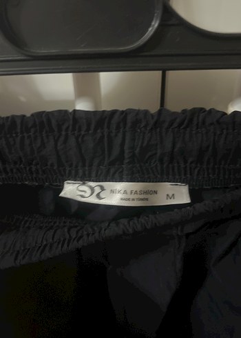 Siyah paraşüt pantolon - Görsel 3