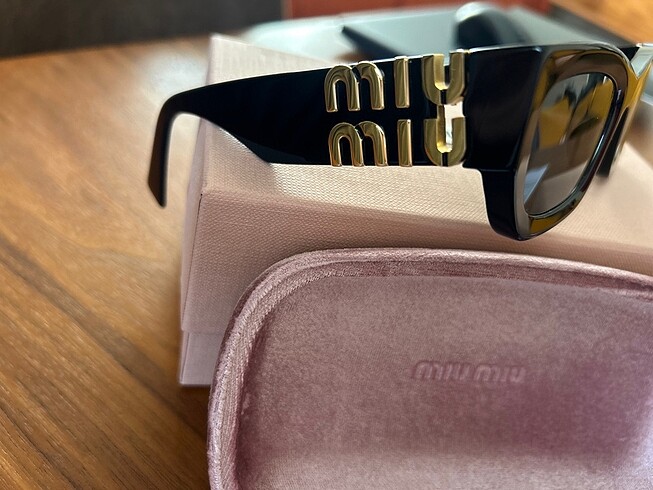 Miu Miu Miu Miu güneş gözlüğü