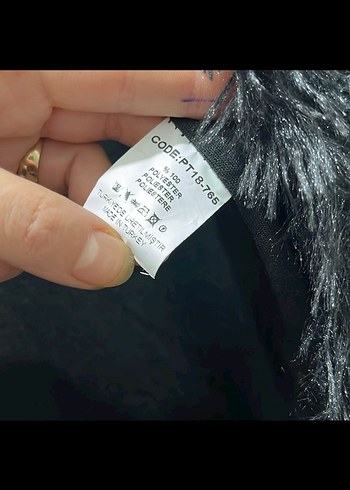 Uzun Siyah Kürklü Kadın Kaban - Görsel 5