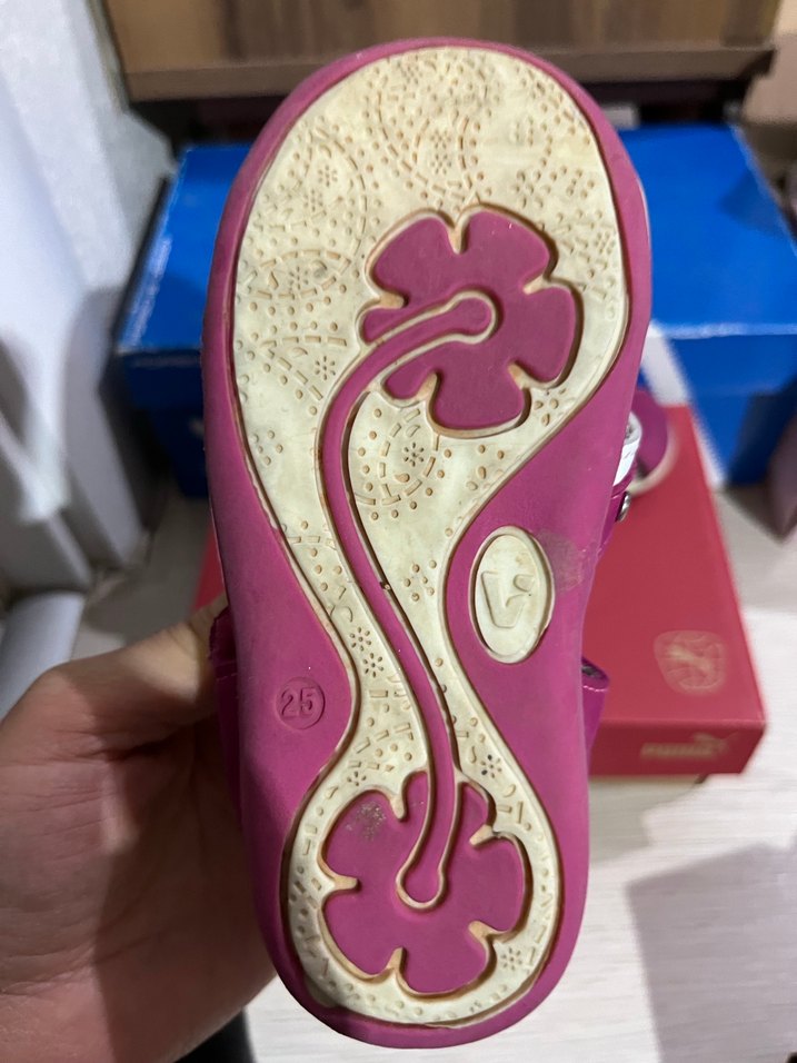 Kız Çocuk Pembe Velcro Bantlı Terlik - Görsel 3