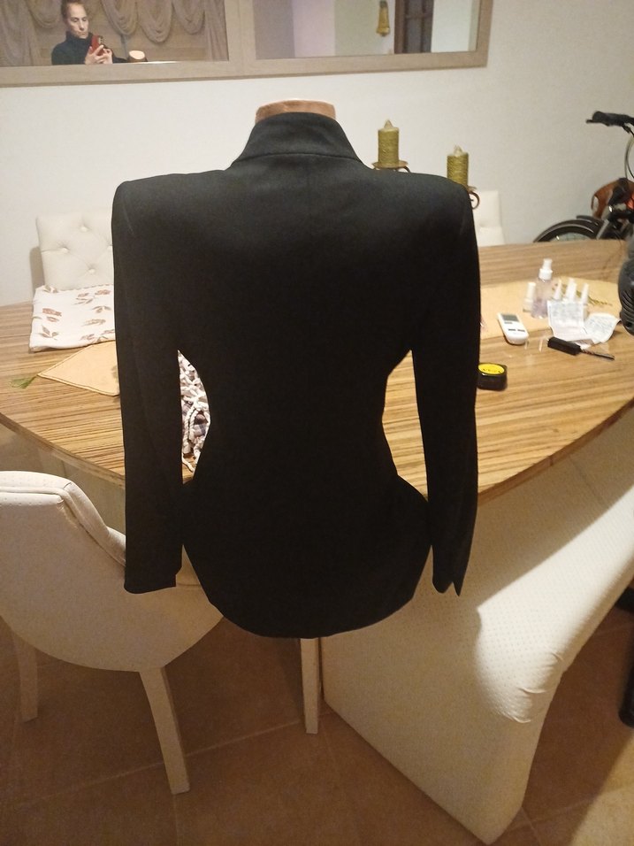 Zara'nın muhteşem tarz ceketi S.M.bedene - Görsel 3