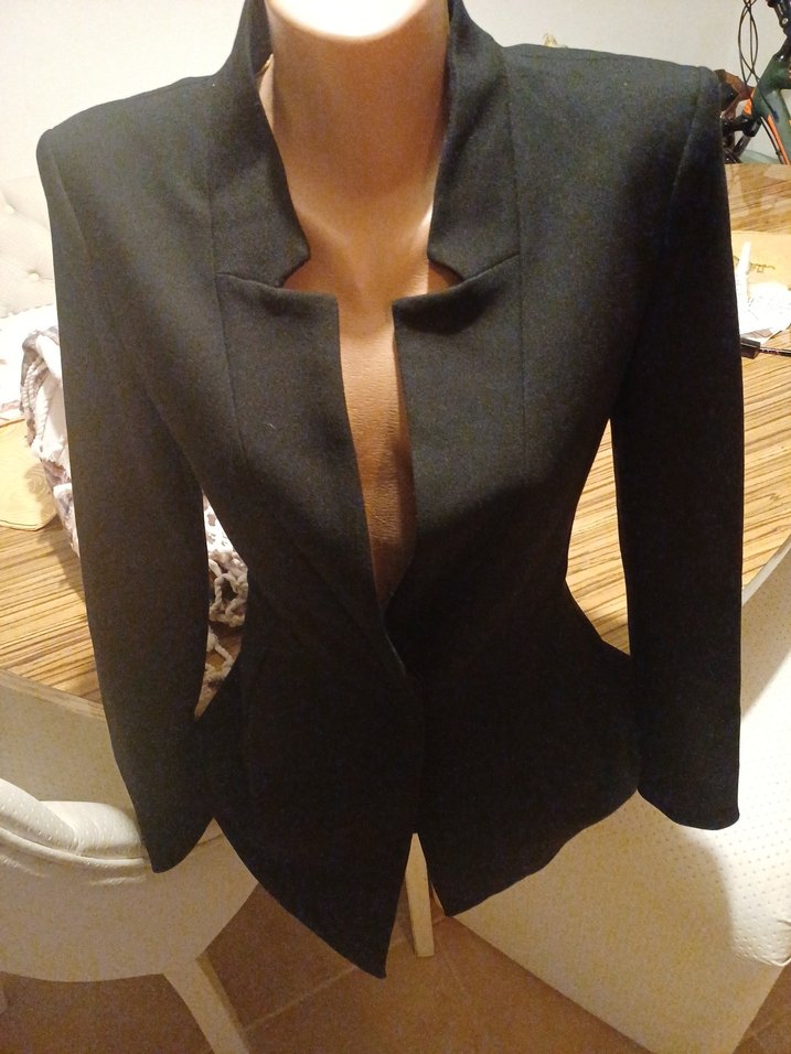 Zara'nın muhteşem tarz ceketi S.M.bedene - Görsel 2