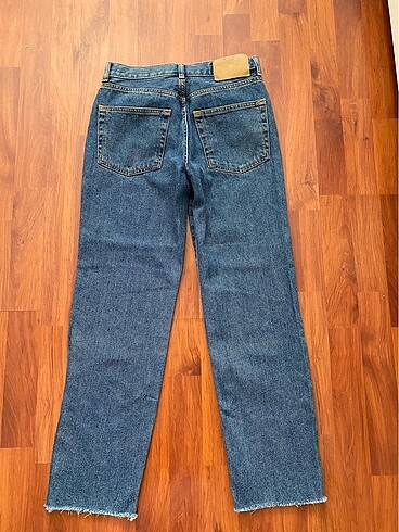 Zara Pullandbear jean