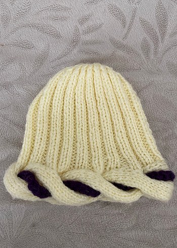 Örgü krem
Kadın Bere - Görsel 2