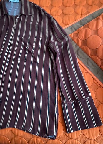 Düğmeli Çizgili Kadın Gömlek - Görsel 4