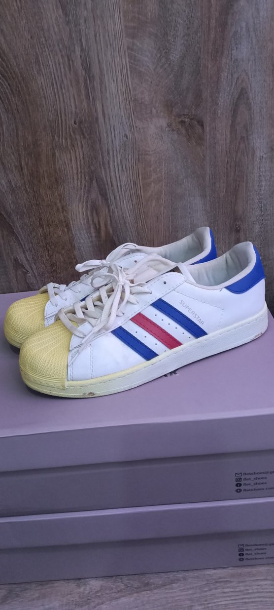 Beyaz Renkli Adidas Spor Ayakkabı - Görsel 3